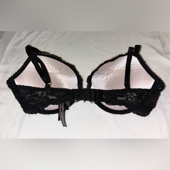 Victoria Secret Matching Set - Picture 3 of 4